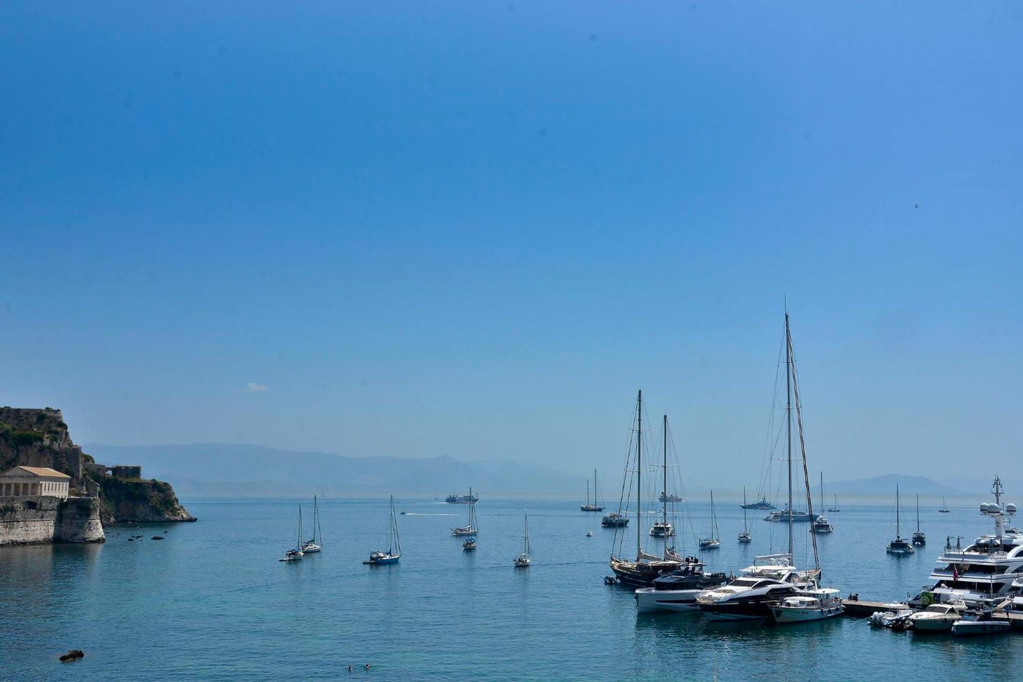 Corfu Town West Apartment Екстер'єр фото