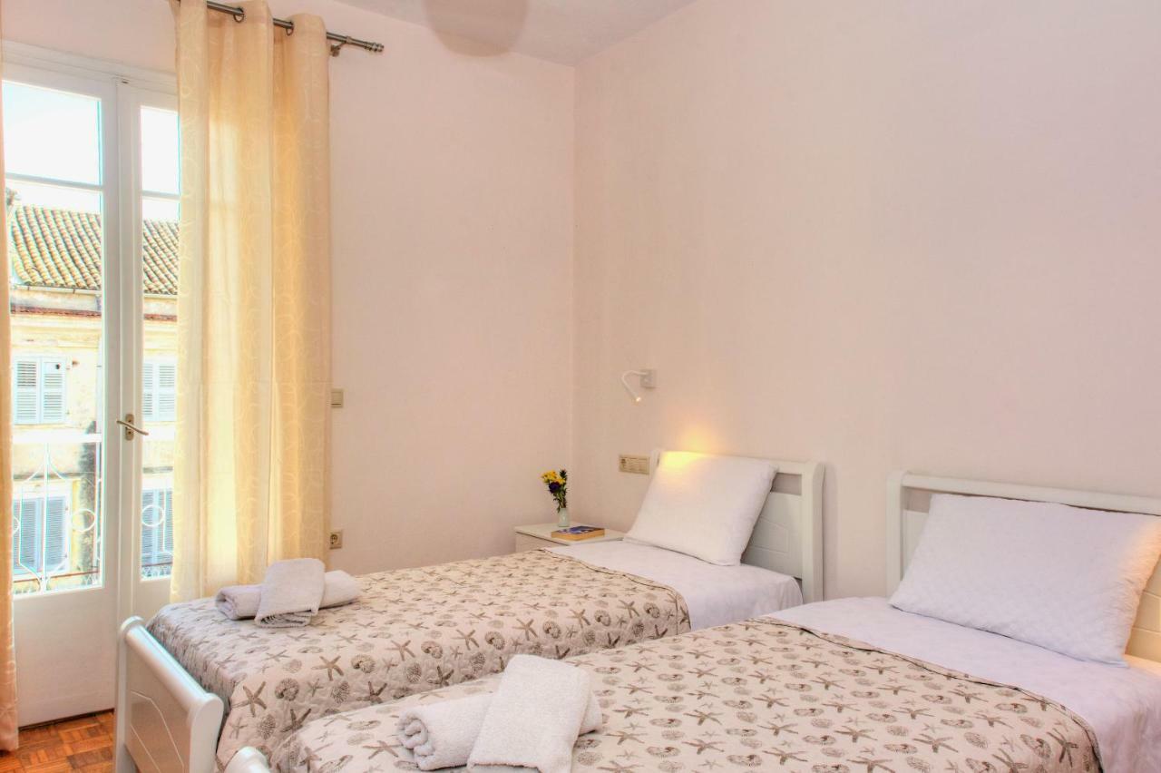 Corfu Town West Apartment Екстер'єр фото